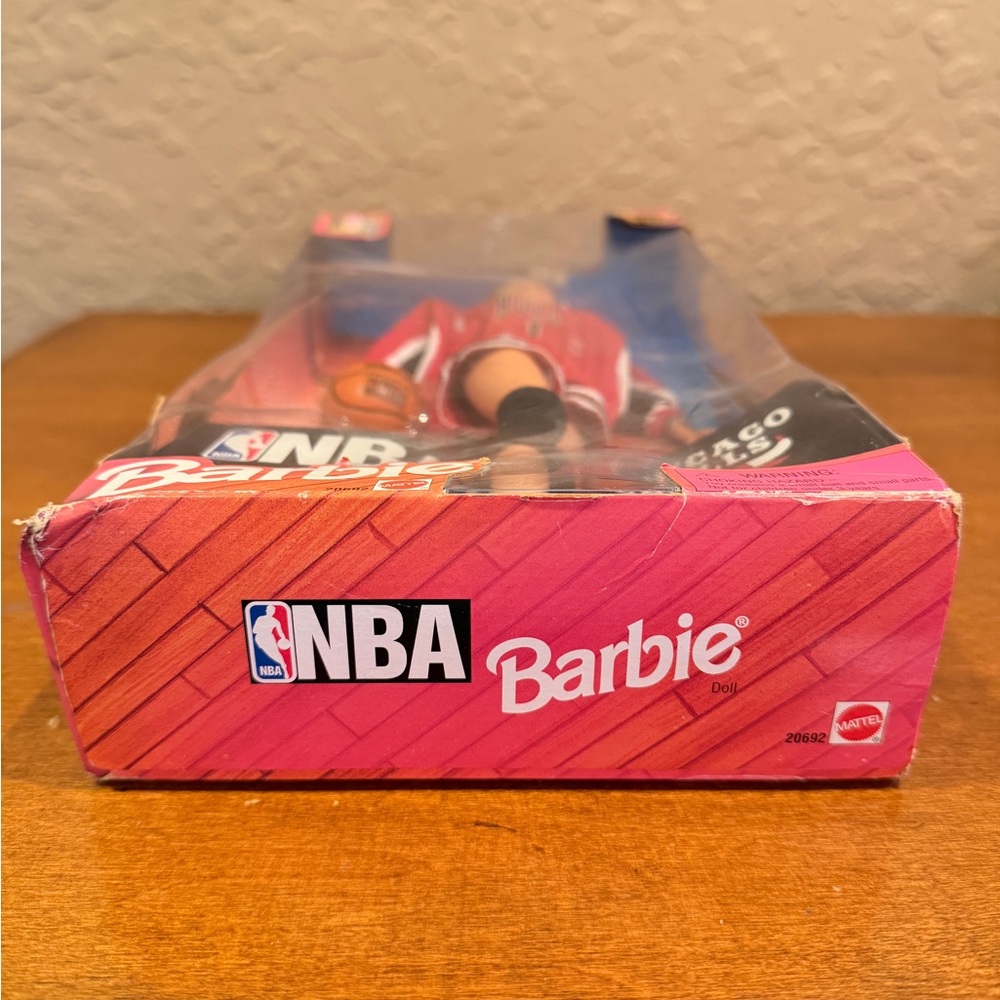 NBA 1996 Chicago Bulls Michael Jordan Barbie Doll - Vibrant Pink - Picture 11 of 15